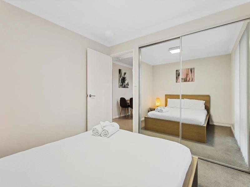 Yaran Suites image