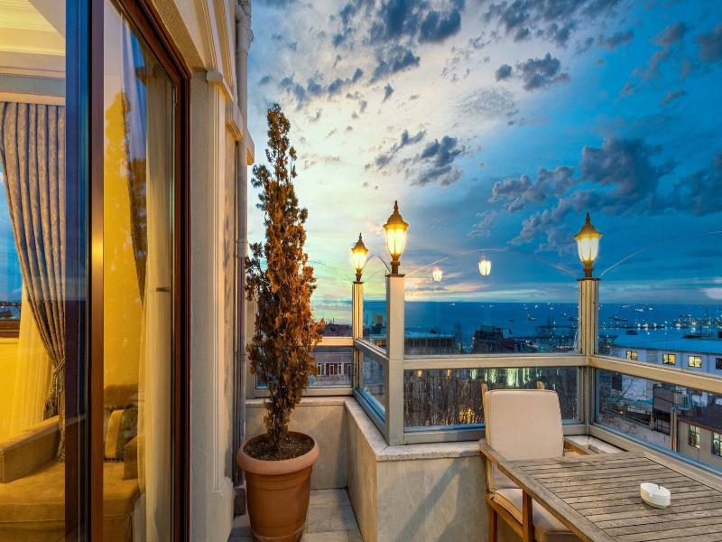 Marriott Executive Aparts Istanbul Tema World — exterior view