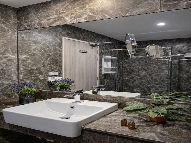 Le Cannes, A Recall Luxe Hotel, Chiang Mai. image