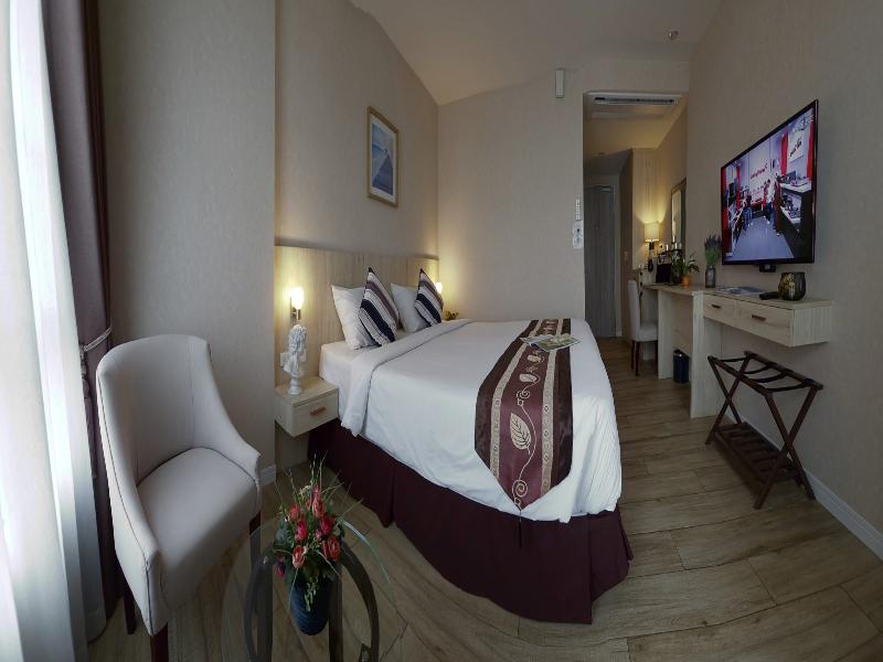 Le Cannes, A Recall Luxe Hotel, Chiang Mai. image