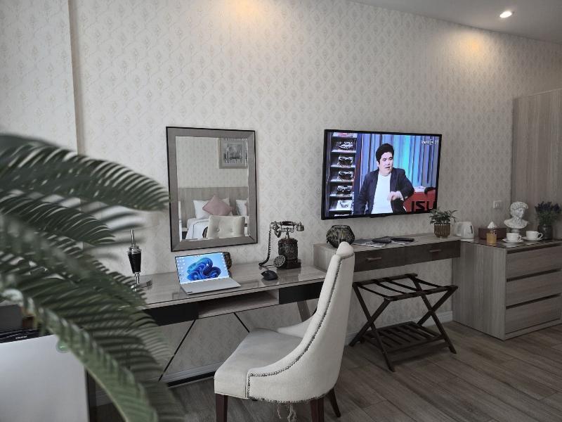 Le Cannes, A Recall Luxe Hotel, Chiang Mai. image