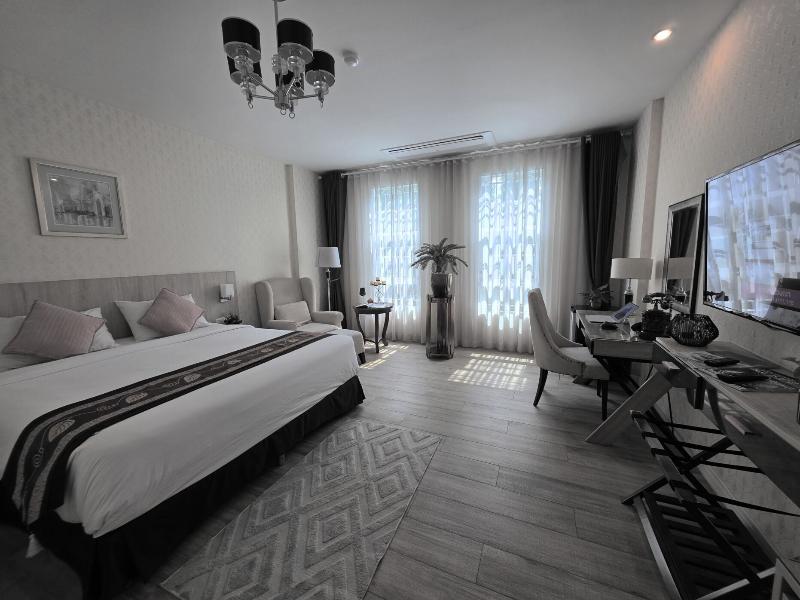 Le Cannes, A Recall Luxe Hotel, Chiang Mai. image
