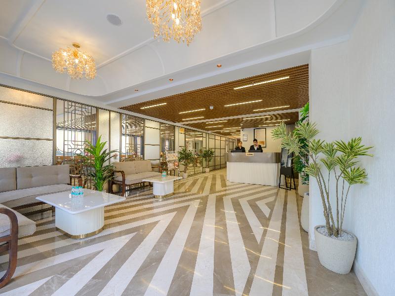 Hotel Meera Palace Varanasi image