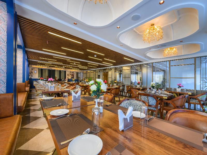 Hotel Meera Palace Varanasi image