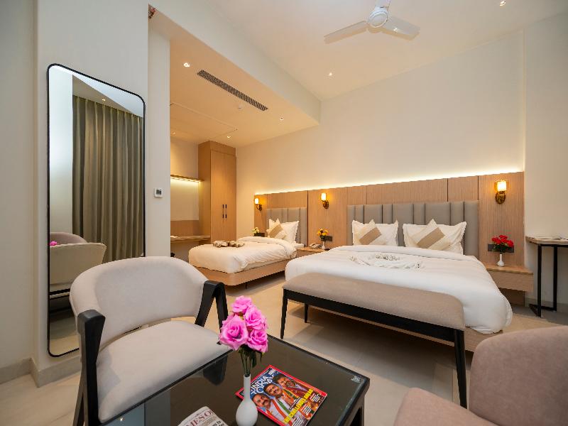 Hotel Meera Palace Varanasi image