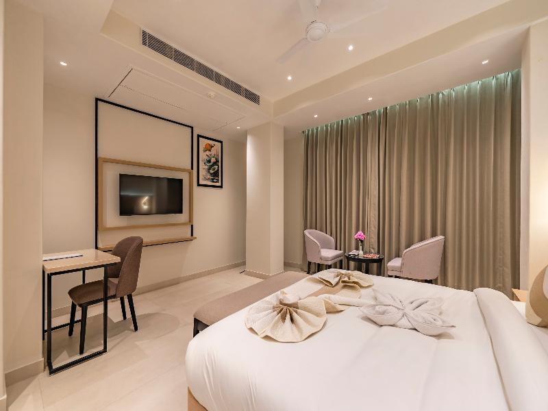 Hotel Meera Palace Varanasi image