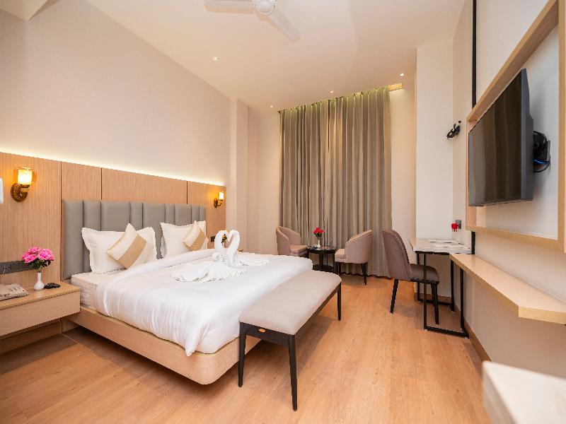 Hotel Meera Palace Varanasi image
