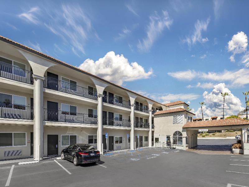 Best Western San Diego Pacific Beach/Mission Bay image