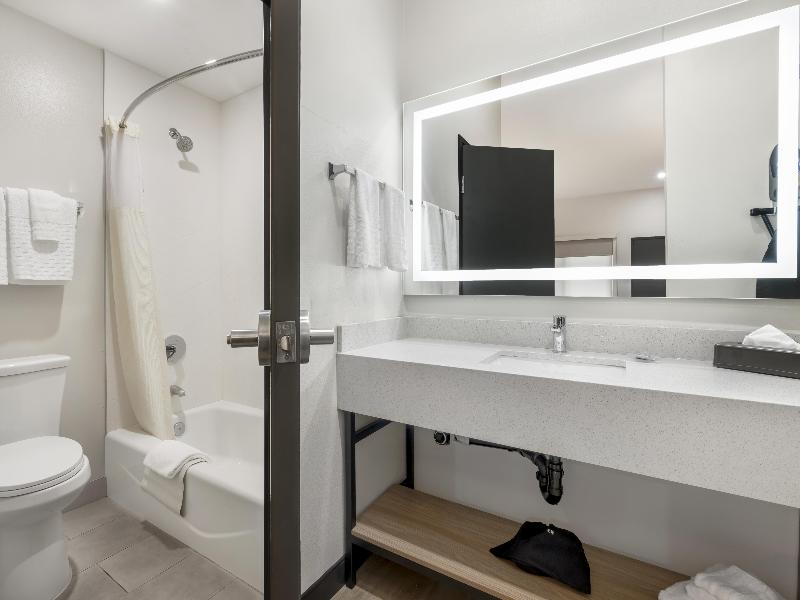 Best Western San Diego Pacific Beach/Mission Bay image