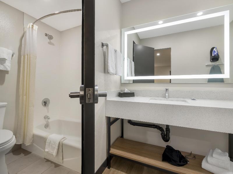 Best Western San Diego Pacific Beach/Mission Bay image