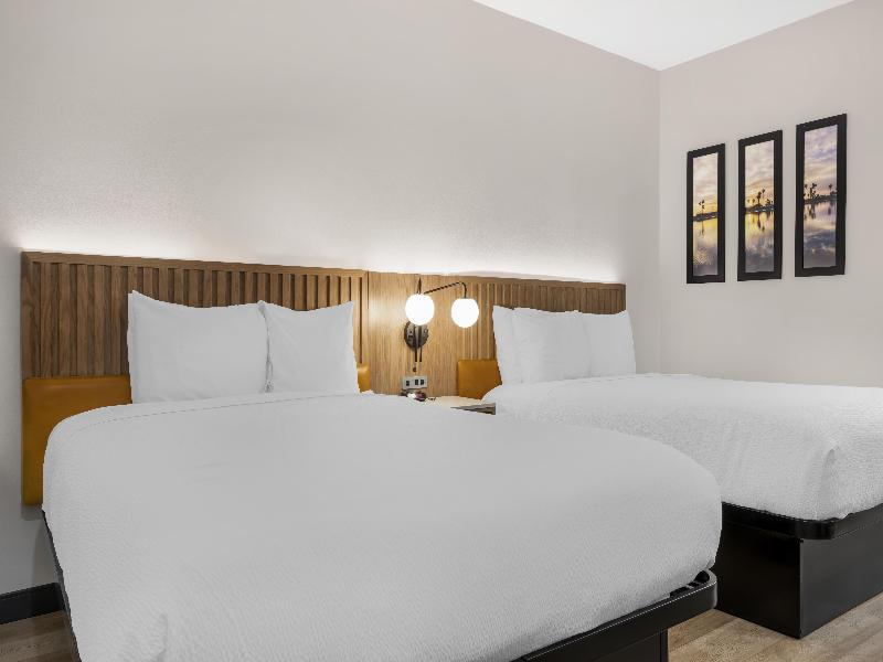 Best Western San Diego Pacific Beach/Mission Bay image