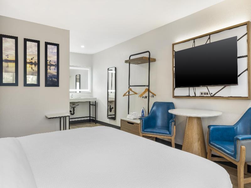Best Western San Diego Pacific Beach/Mission Bay image