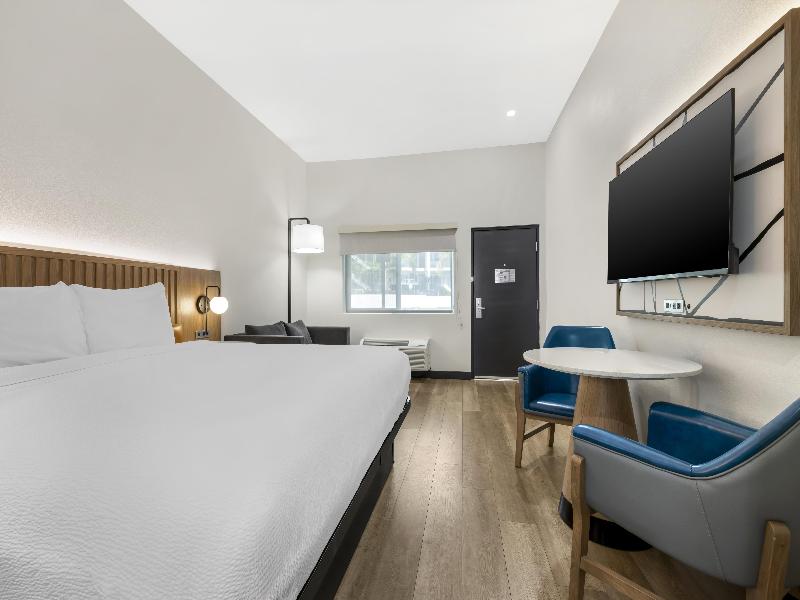 Best Western San Diego Pacific Beach/Mission Bay image