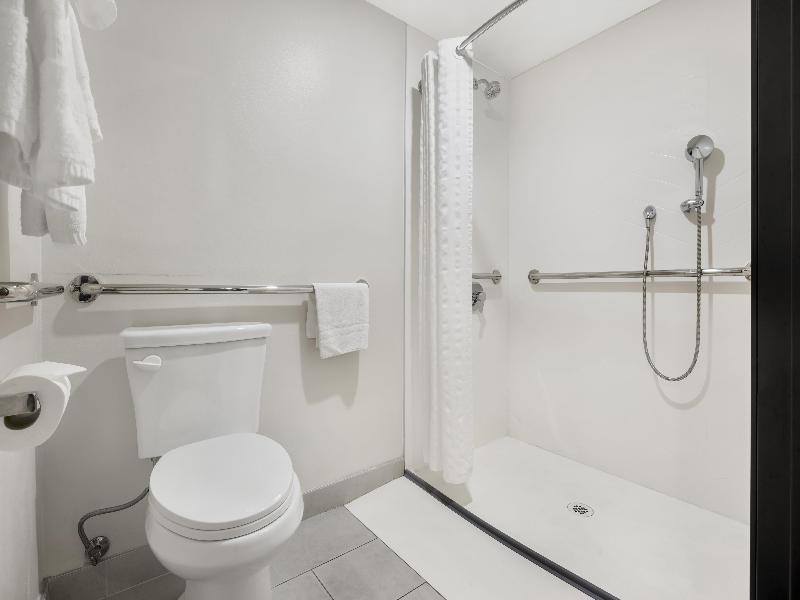 Best Western San Diego Pacific Beach/Mission Bay image