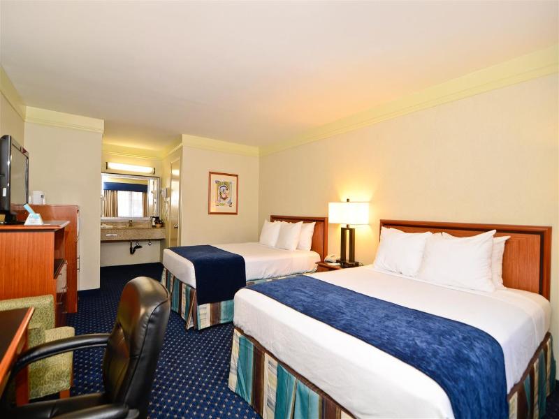Best Western San Diego Pacific Beach/Mission Bay image