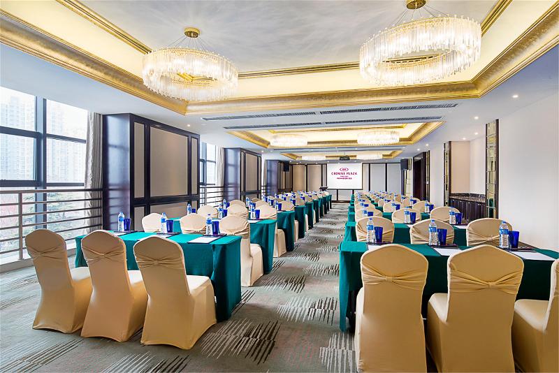 Crowne Plaza Zhengzhou image