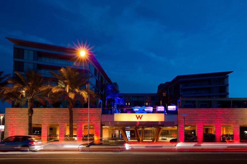 W Scottsdale Hotel & Residences