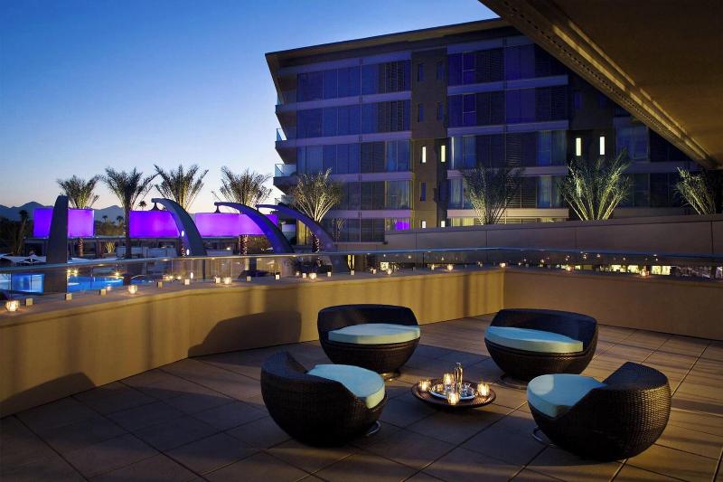W Scottsdale Hotel & Residences
