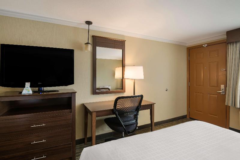 Best Western Holiday Hotel image