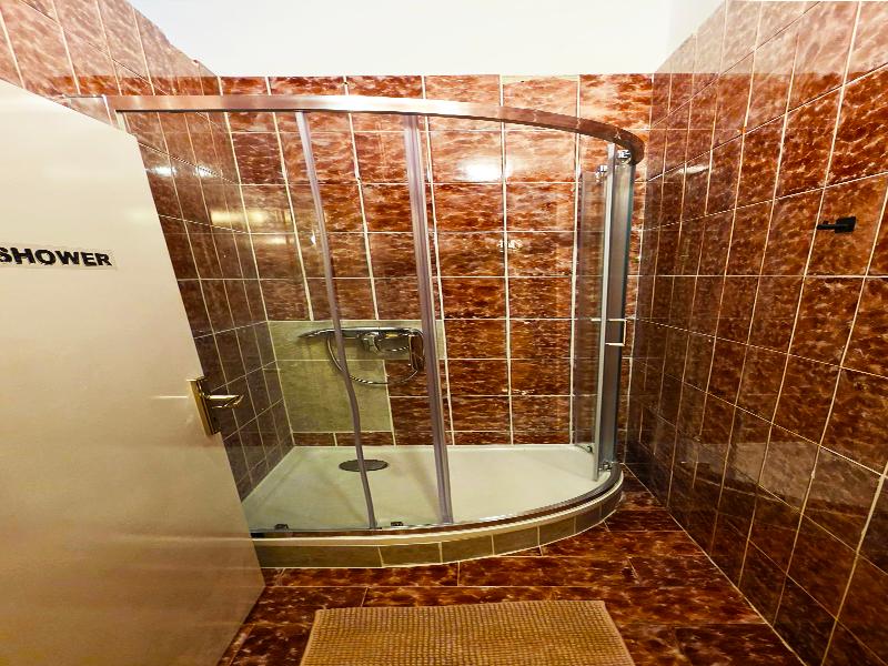 Chillax Rooms image