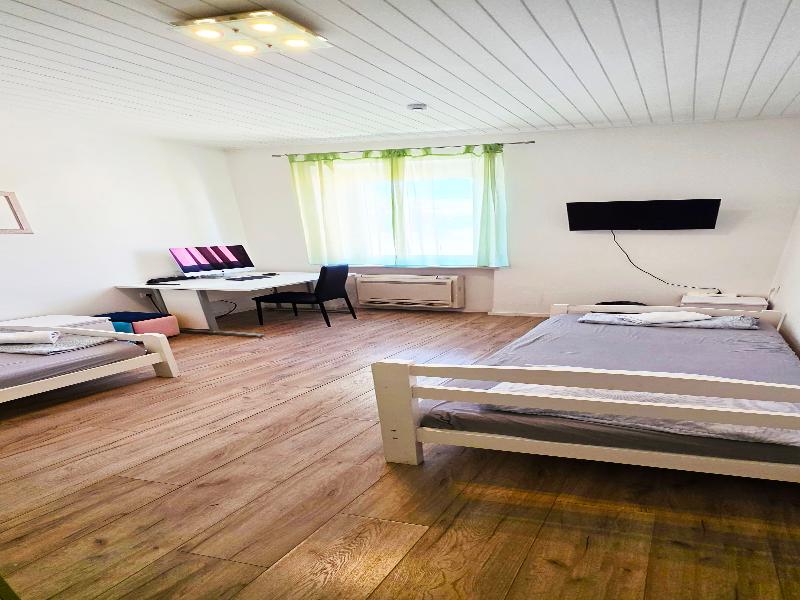 Chillax Rooms image