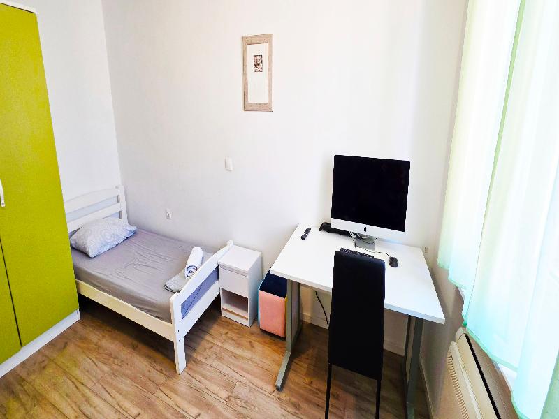 Chillax Rooms image