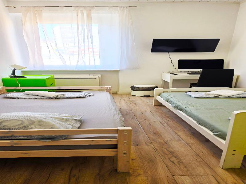Chillax Rooms image