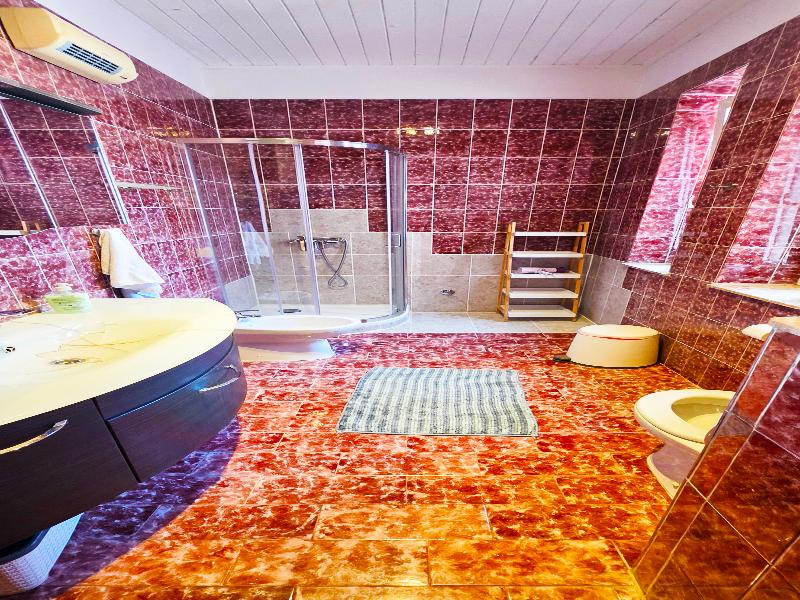 Chillax Rooms image
