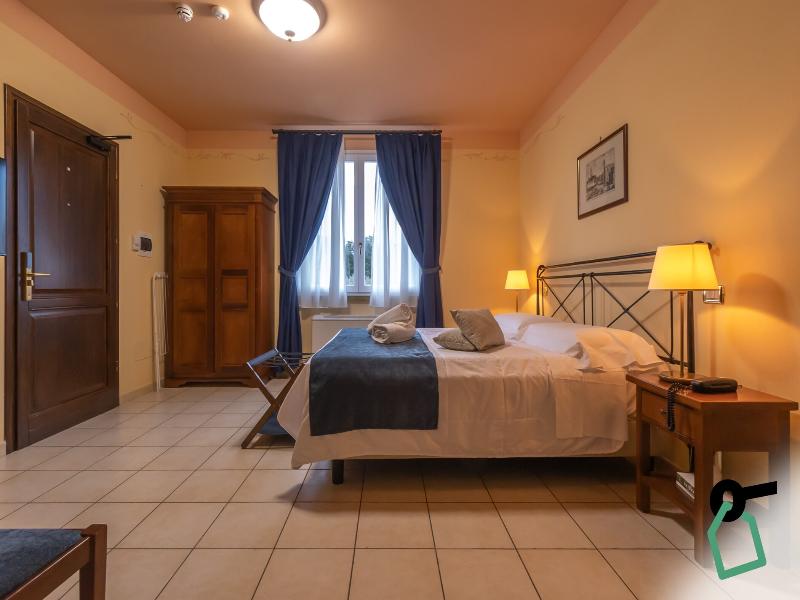 Hotiday Toscana Riparbella image