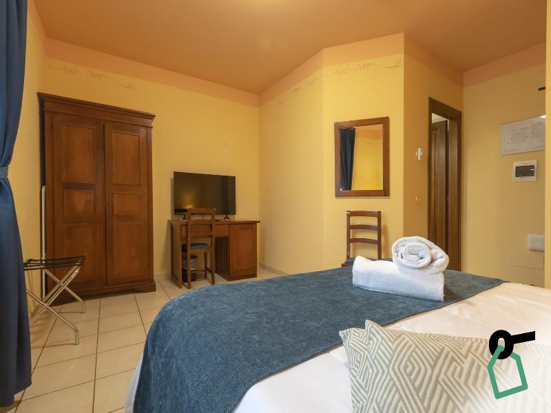Hotiday Toscana Riparbella image