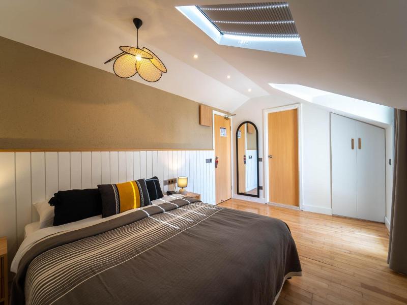 Hotel Club-E image