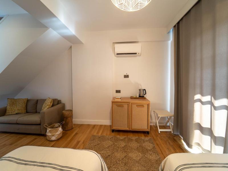 Hotel Club-E image