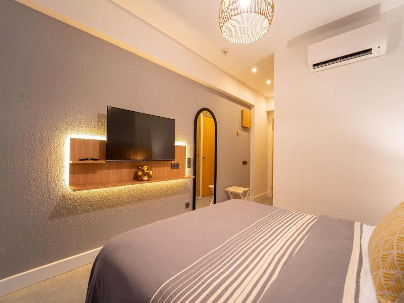Hotel Club-E image