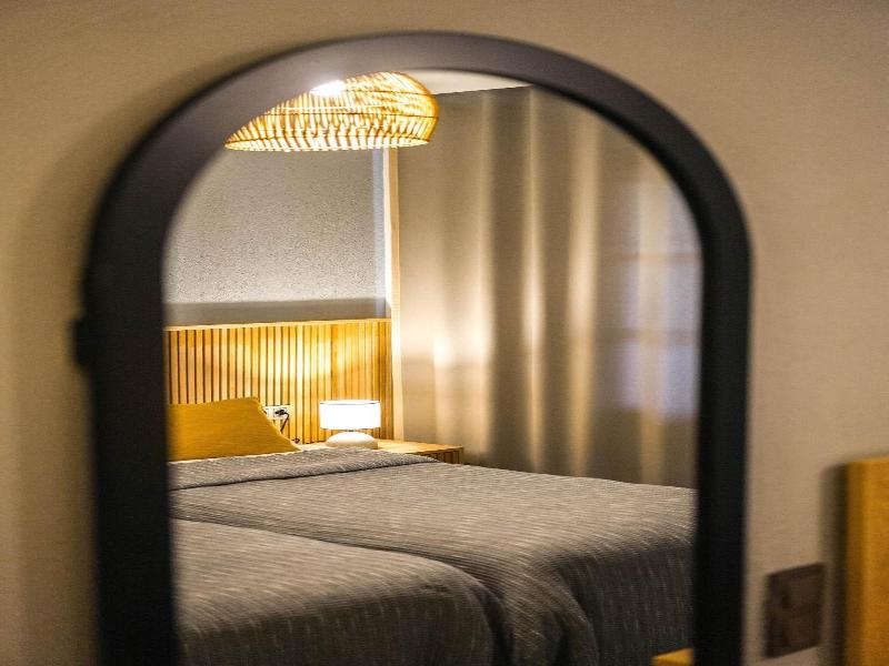 Hotel Club-E image