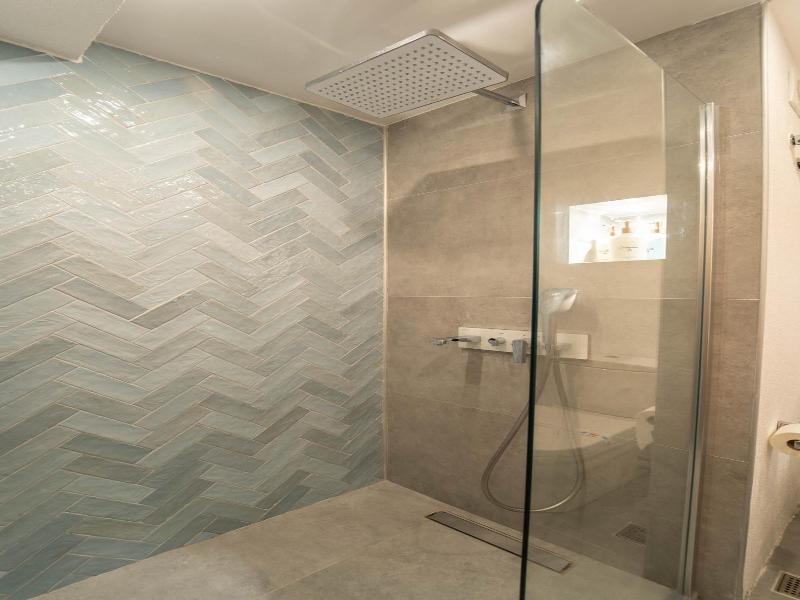 Hotel Club-E image