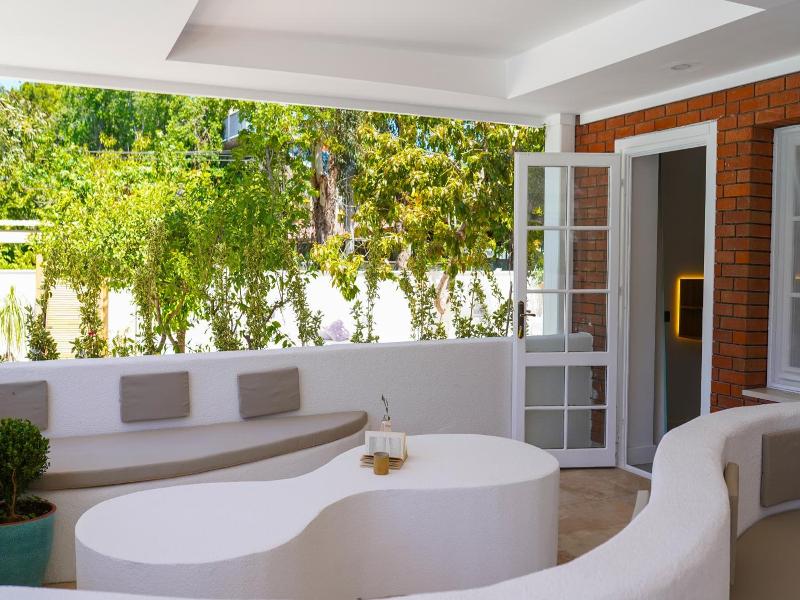 Hotel Club-E image
