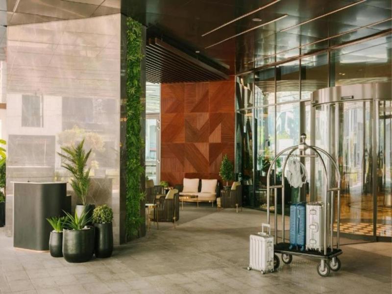 Aura Suites Downtown image