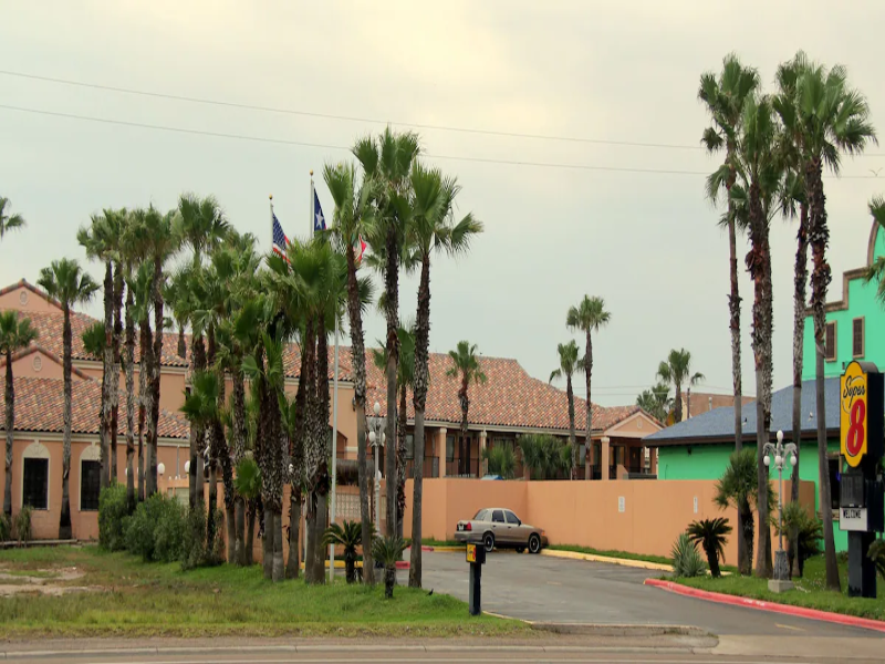 Super 8 by Wyndham South Padre Island image