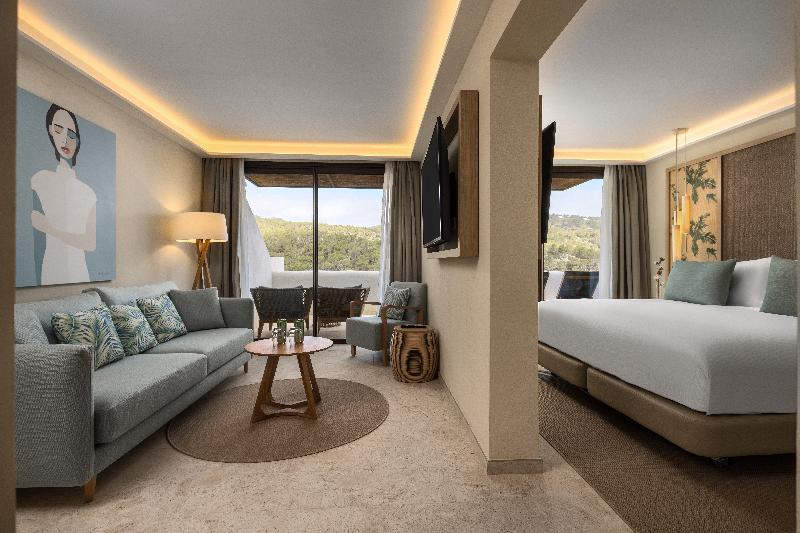 Cala San Miguel Ibiza Res, Curio Colllec By Hilton image