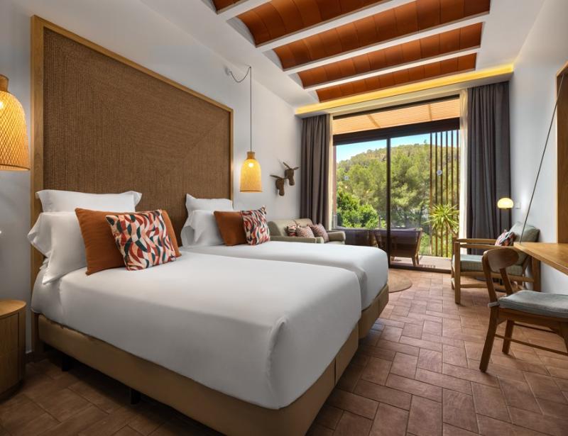 Cala San Miguel Ibiza Res, Curio Colllec By Hilton image