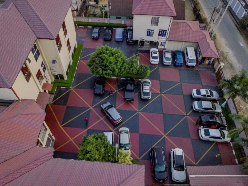 villa hilton hotels and apartments — general view
