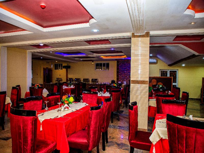 villa hilton hotels and apartments image