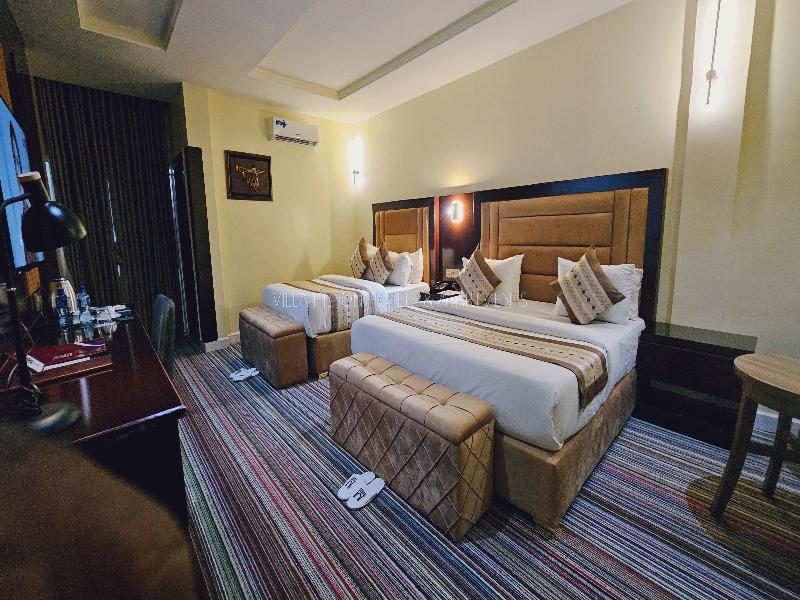 villa hilton hotels and apartments image