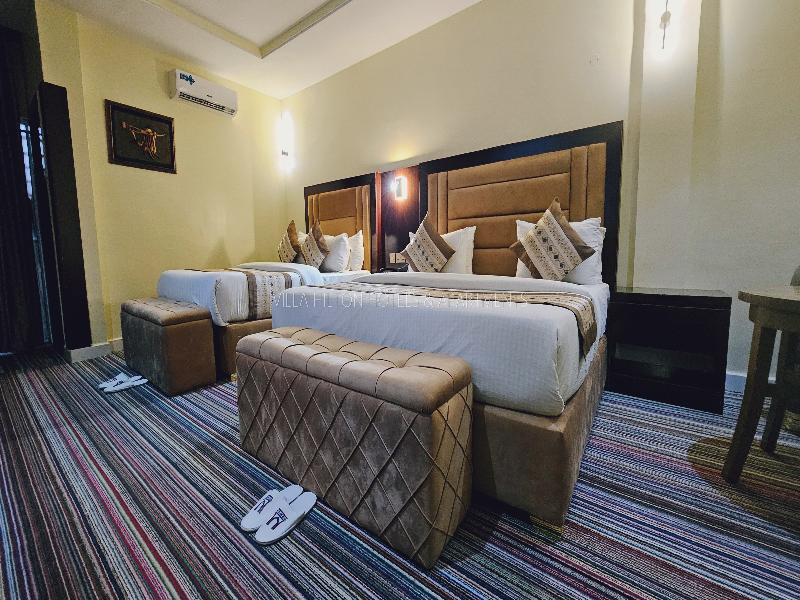villa hilton hotels and apartments image