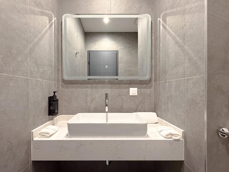 Hayashi Residence image