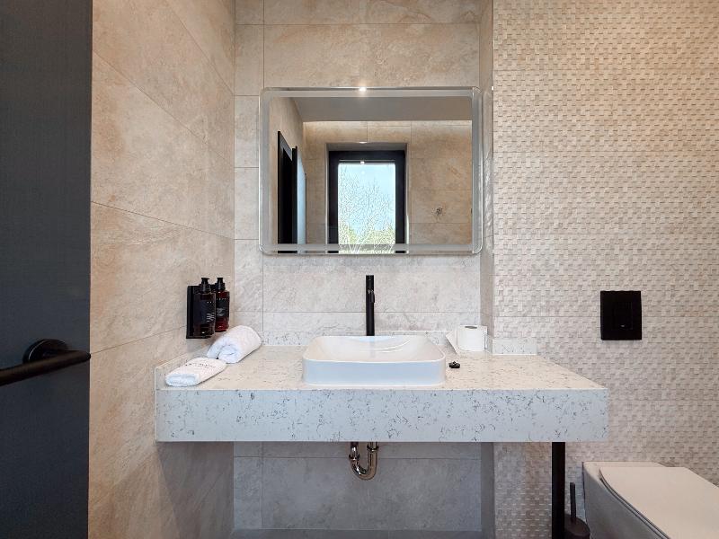 Hayashi Residence image