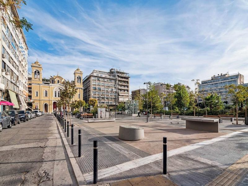 Limehome Piraeus Olive image