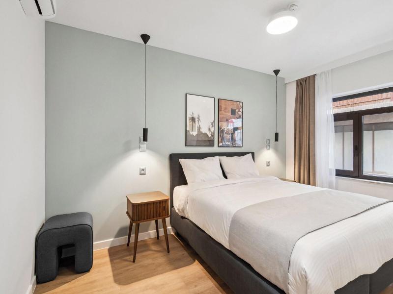 Limehome Piraeus Olive image