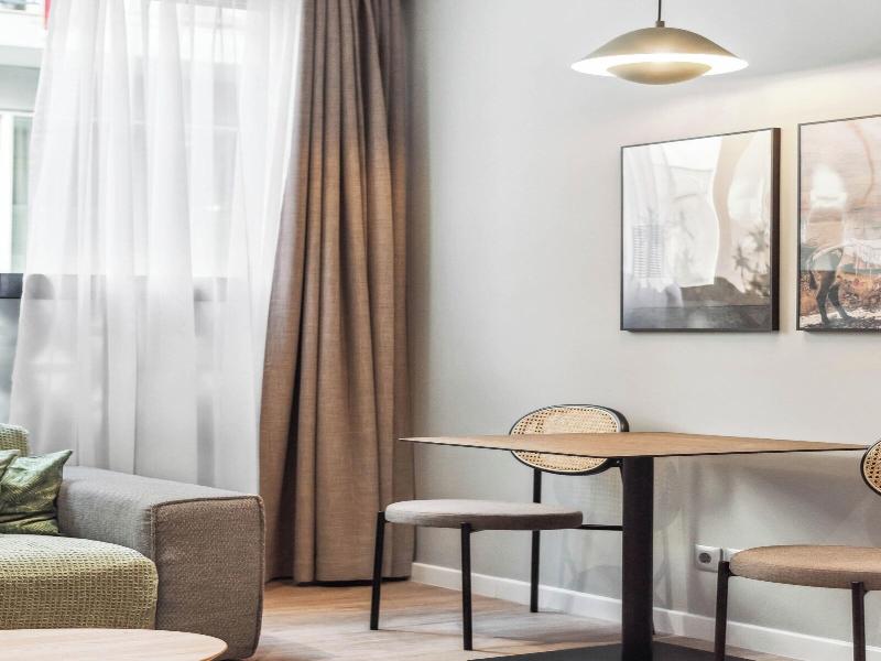 Limehome Piraeus Olive image
