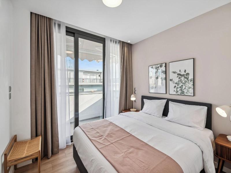 Limehome Piraeus Olive image